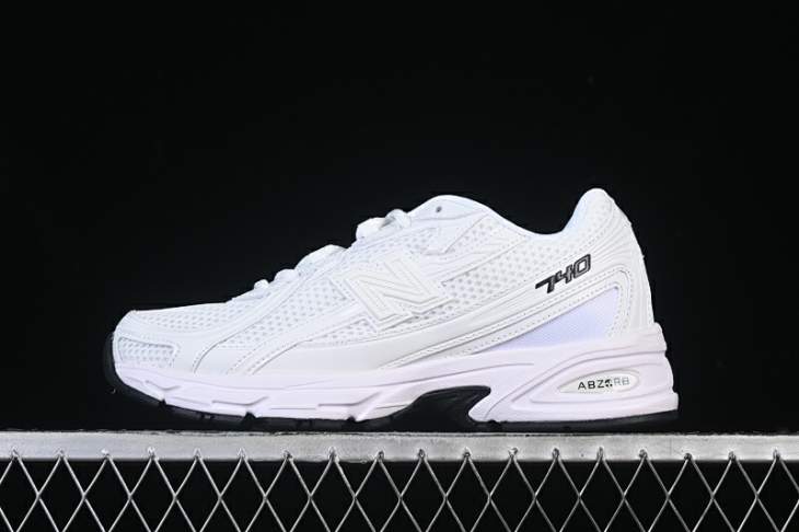 Picture of New Balance 740 _SKUfw20783094575954957fw